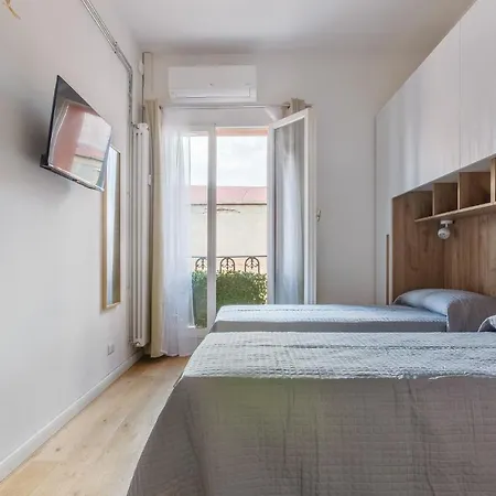 Апартаменты Guesthost - Bo16 2 Min Walk From Porta San Donato! *