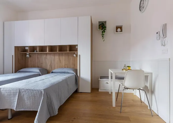 Lägenhet Guesthost - Bo16 2 Min Walk From Porta San Donato! Bologna