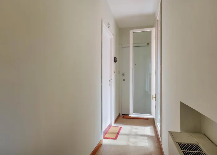 Guesthost - Bo16 2 Min Walk From Porta San Donato!