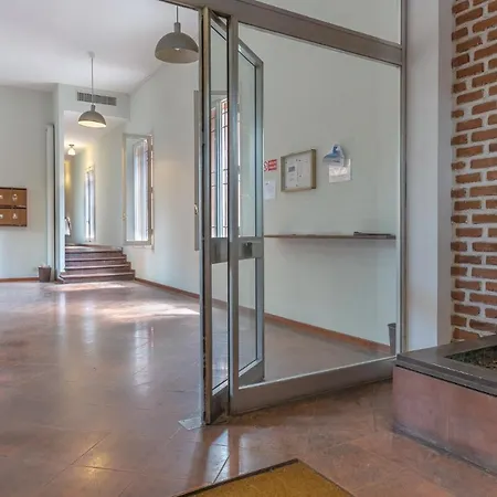 Daire Guesthost - Bo16 2 Min Walk From Porta San Donato! *