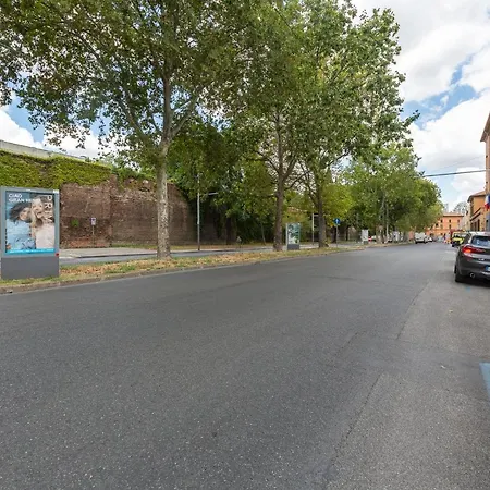 Daire Guesthost - Bo16 2 Min Walk From Porta San Donato! Bolonya